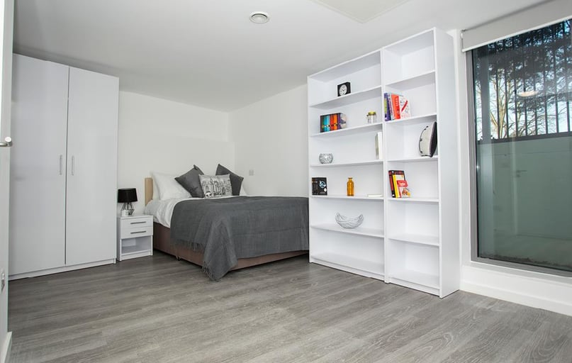 Popes Lane, West Ealing, London - Image 1